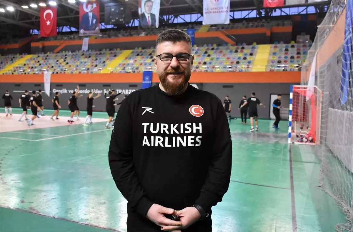 Genç Hentbolcular Akdeniz Kupası’na Hazırlanıyor