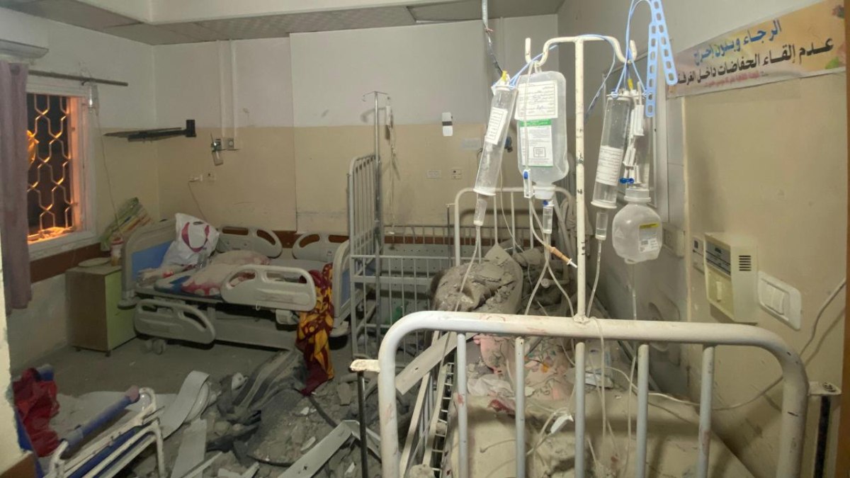 Gazze’deki hükümet: Hastanede alıkonulan personellerin durumu açıklanmalı