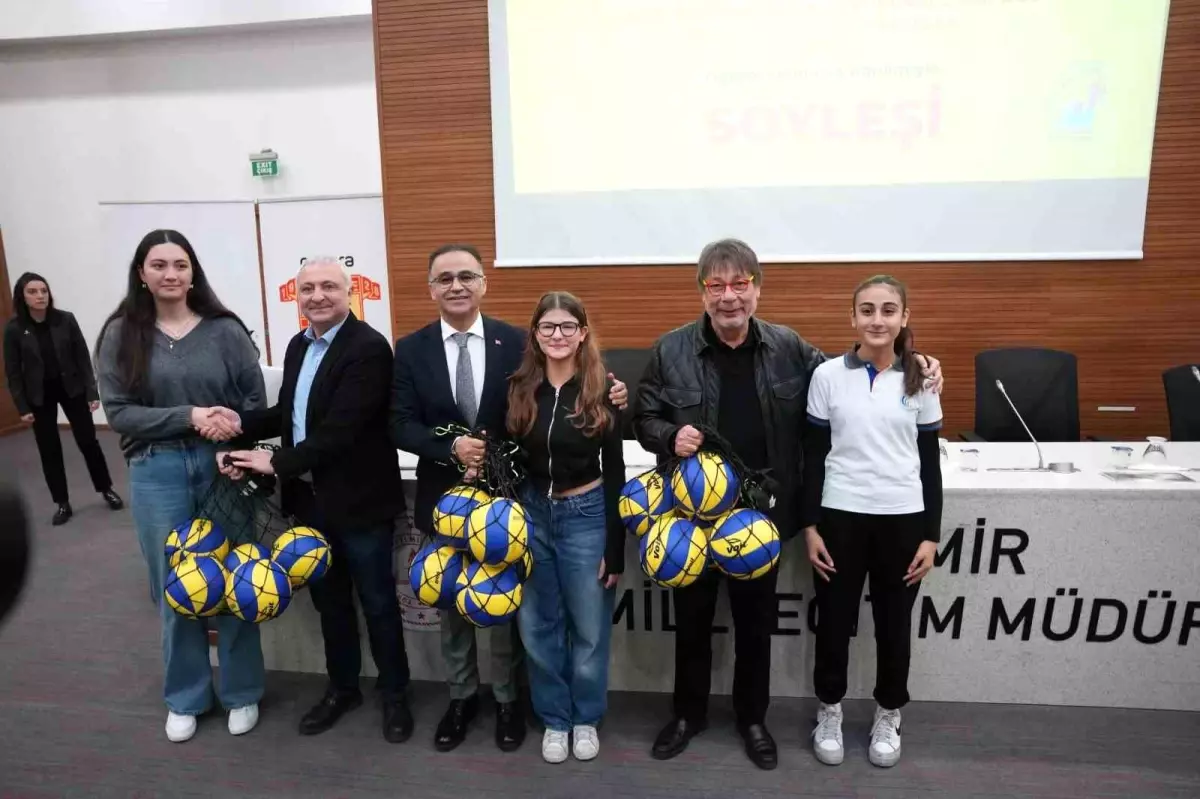 Göztepe’den Öğrencilere Voleybol Desteği