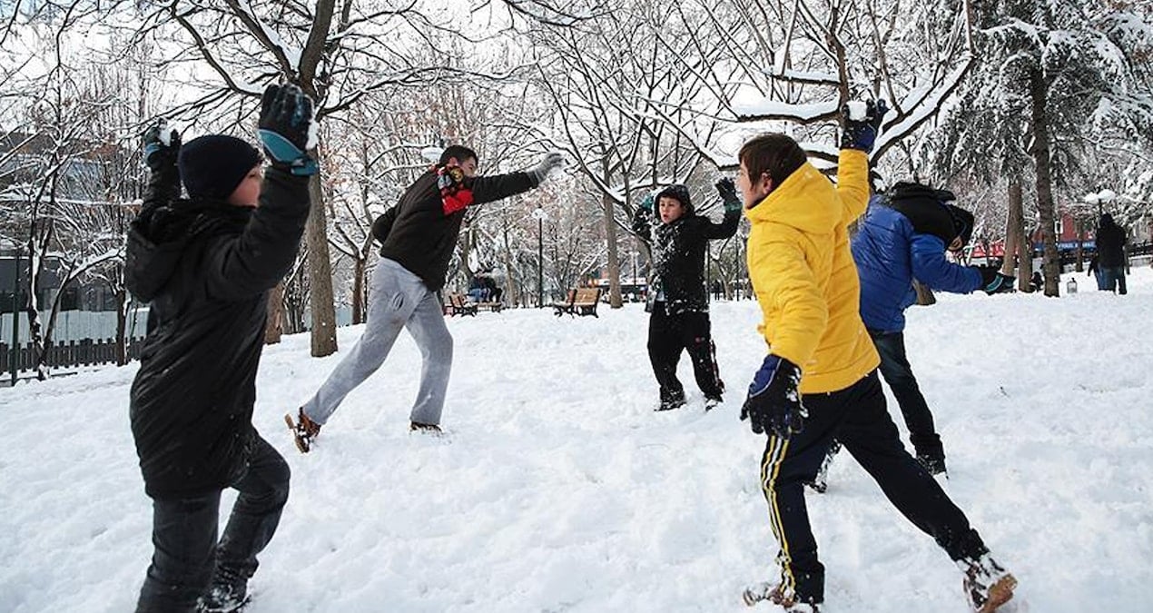 Son dakika! Valilik duyurdu: İstanbul’da okullar yarın tatil edildi