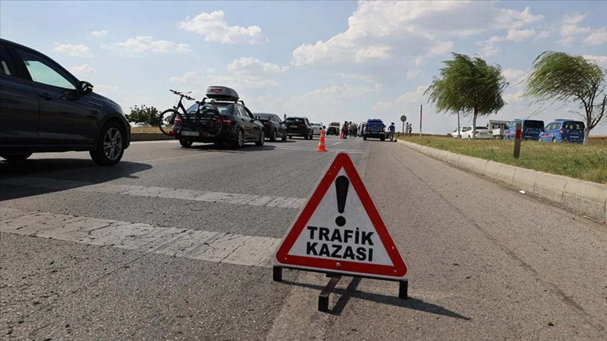 Afyonkarahisar’da feci kaza! 5 kişi yaralandı