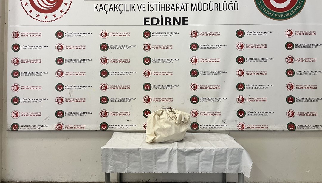 Sınır kapısında kilolarca uyuşturucu ele geçirildi